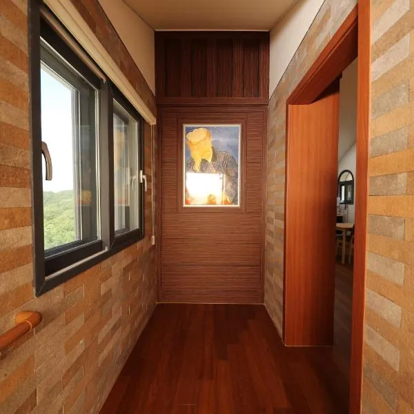 Park Art Villas, hotel i Buyeo