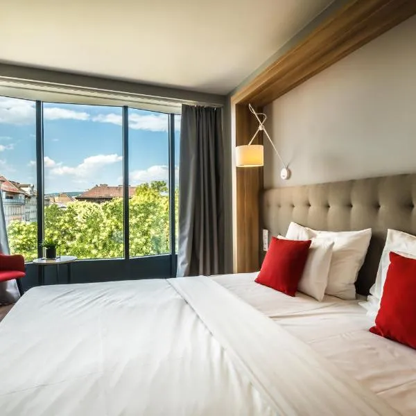 Up Hotel Budapest, hotel a Budapest
