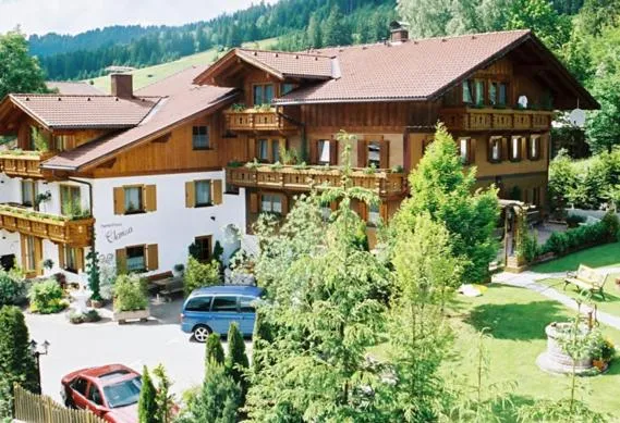 Ferienhaus Clarissa, hotel v mestu Jungholz