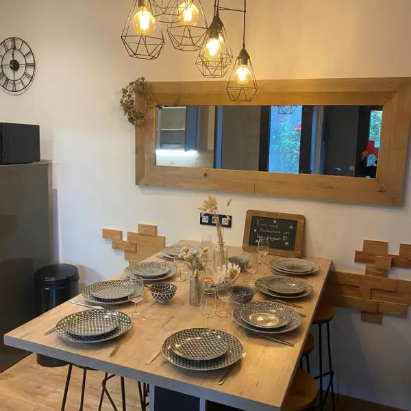 Maison individuelle dans ancienne ecurie, khách sạn ở Rouen