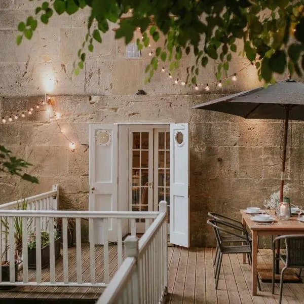 Historic House On The Bridge, hotell i Bath