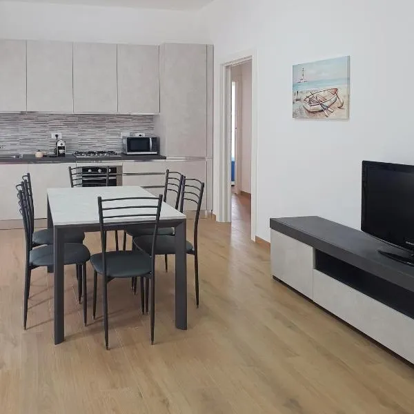 Sunny House, hotel a Carasco