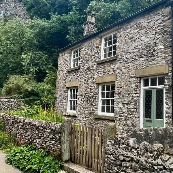 Torside Holiday Cottage, hotell i Castleton