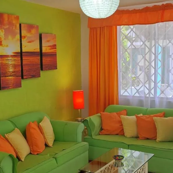 BONITA CASA EN BAHIA DE BANDERAS (BUCERIAS NAY), hotel em Bucerías