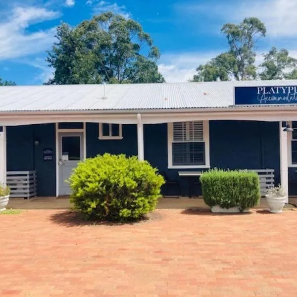 The Platypus Accommodation & Cafe, hótel í Cudal