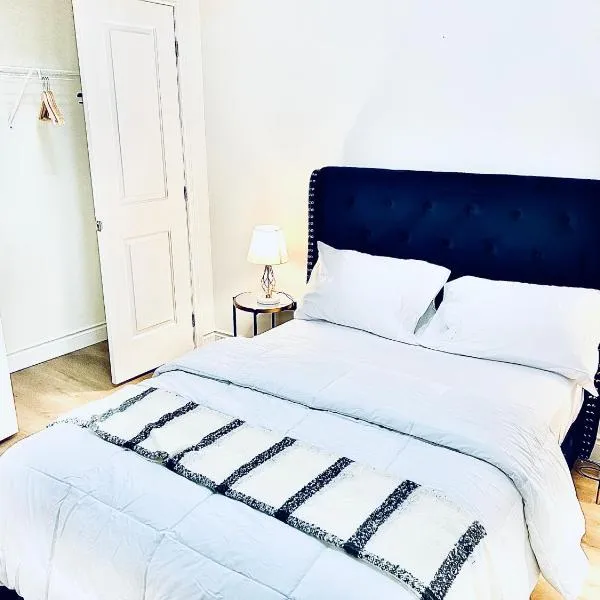 LaVida Exclusive Guest House (Rm #3), hotel in London