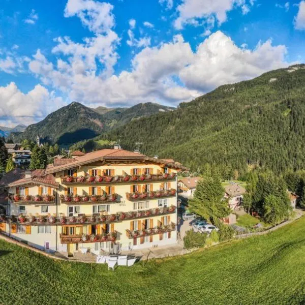 Al Piccolo Hotel, hotell sihtkohas Vigo di Fassa