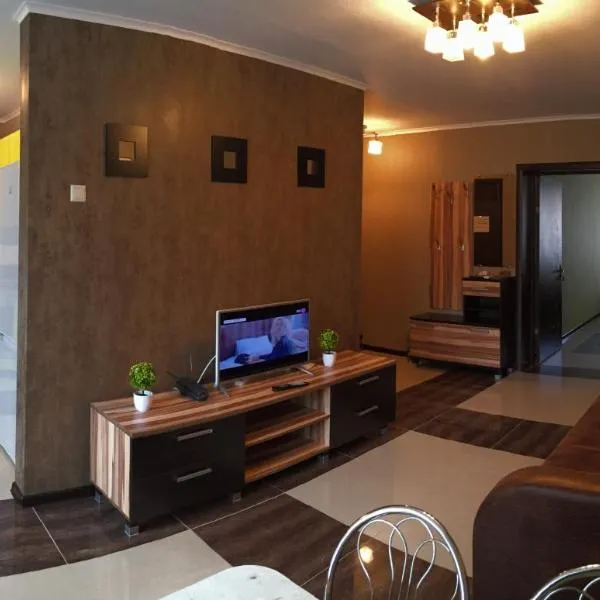 Континент, hotel in Līsakovsk