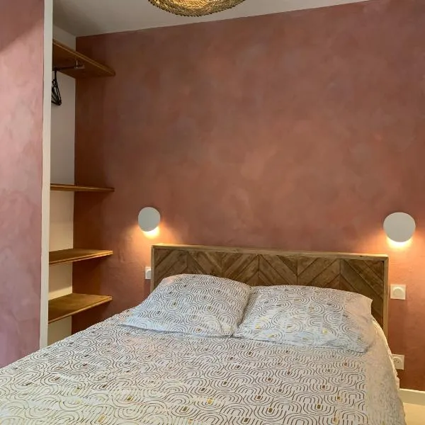 Studio Moderne Cozy, hotel v destinaci Ribaute-les-Tavernes