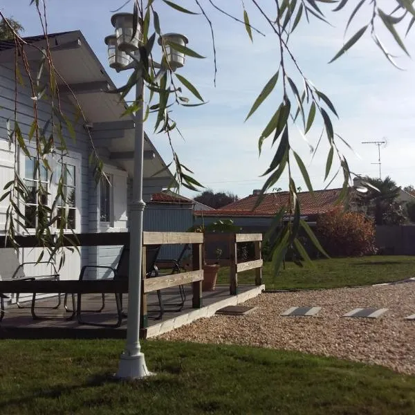 Le chalet de Fréd et Line, hotel in La Garnache