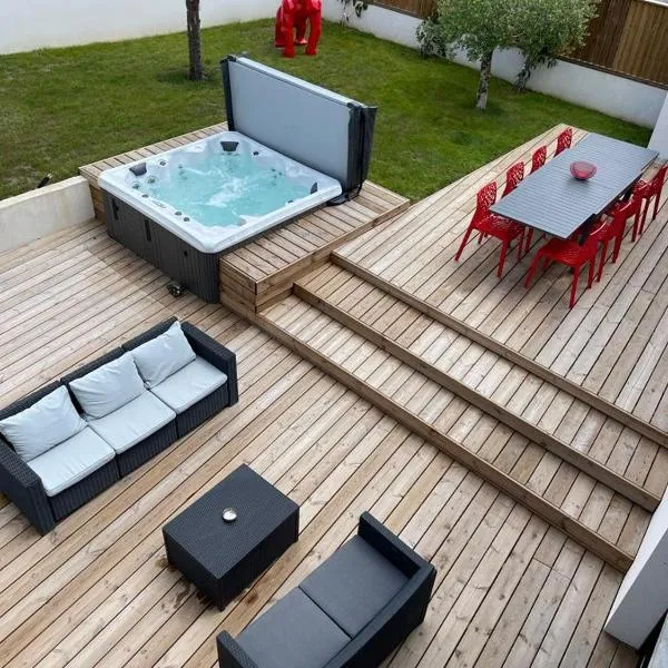 Résidence Tamaris Loft House, hotel v destinácii La Mézière