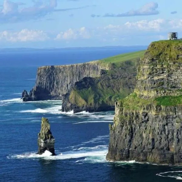Coastal View House, hotel Doolinban