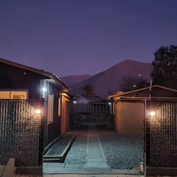 Cabañas Sol de Vicuña, hotel in Vicuña