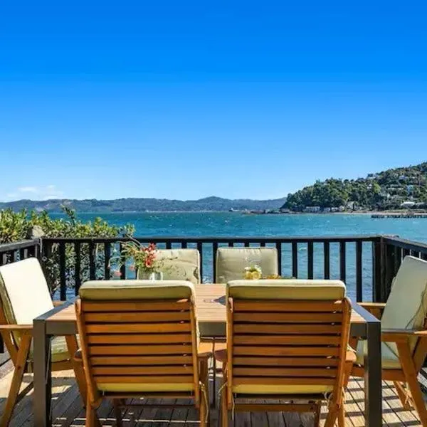 Seaglass Cottage, hotel v destinaci Lower Hutt