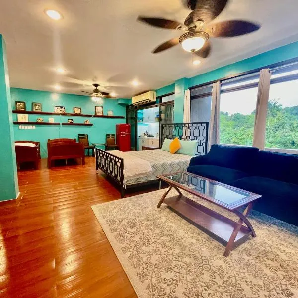 Ngermid Oasis Large Studio With Kitchen & Scenic Views, hotel v destinaci Koror