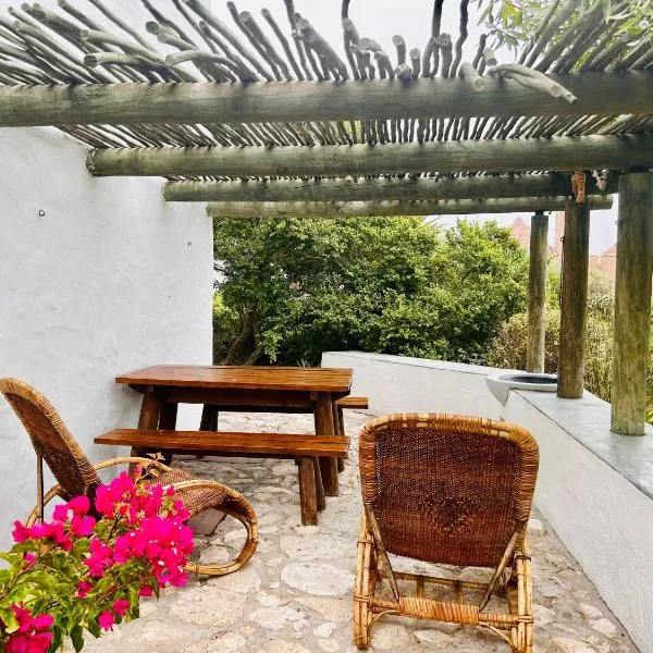 Stay at Bokkoms in Paternoster Self Catering Accommodation, hotel in Paternoster