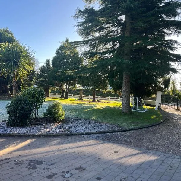 Country Retreat Near Emerald Park, hotel in Dunshaughlin