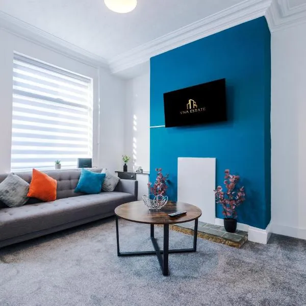 Entire house in Dukinfield, hotel in Dukinfield