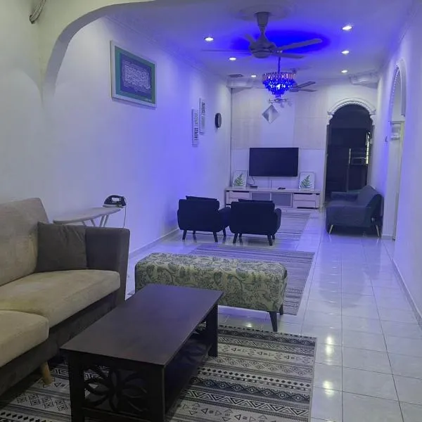 Nilai Bronizam Homestay, hotel v destinaci Nilai