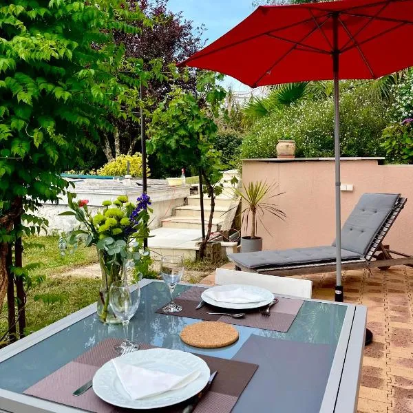 Chambre avec vue, hotel v destinaci La Roche-Chalais
