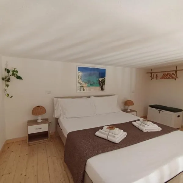Elicriso Home, hotel a Porto Torres