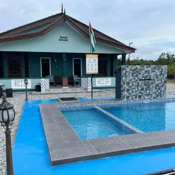 Rumah Armand Private Pool 5 bilik Pengkalan Balak Tg Bidara Masjid Tanah Melaka, hotel v destinaci Masjid Tanah