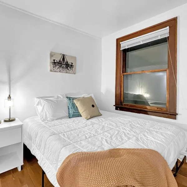 Walk To 3 Breweries! 1 Bed Apartment On Grand, hotel in Des Moines