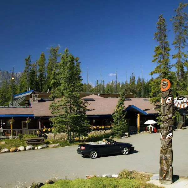 Sunwapta Falls Rocky Mountain Lodge, hotell i Jasper