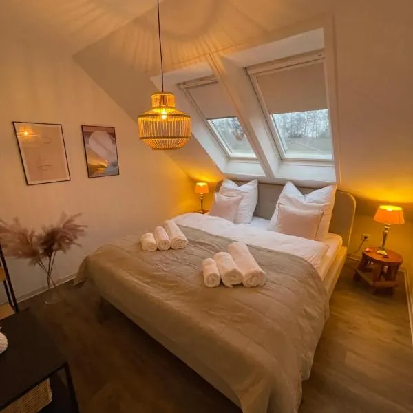 Sonnige Dachwohnung nahe dem Klinikum., hotel in Oldenburg