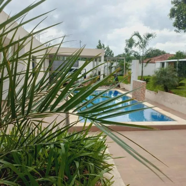 La Piña Dorada, hotel in Ypane