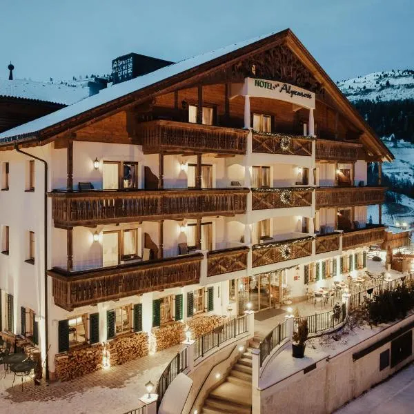 ホテル アルペンローゼ（Hotel Alpenrose）、アラッバのホテル