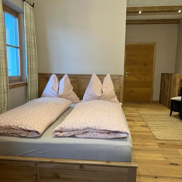 Zimmer in Kirchberg in Tirol, hotel v mestu Kirchberg in Tirol