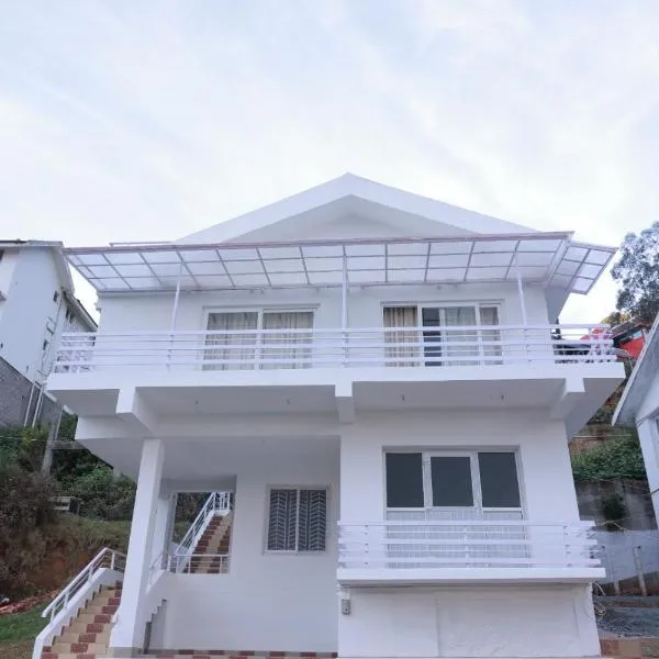 Seven Endue Delight with Mountain view on the Hill Top, hotel in Ooty