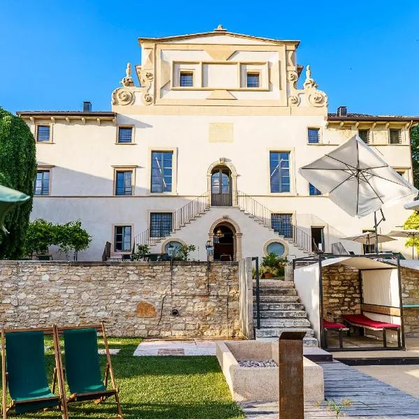 Villa Balis Crema Verona Hills, hotel Grezzanában