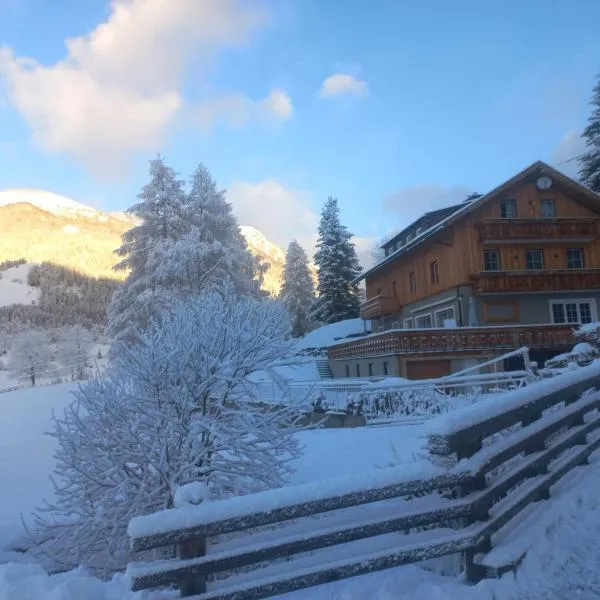 Alpen Apartments Salzburg, hotell sihtkohas Lessach