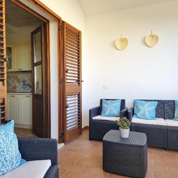 Le Melodie - Appartamenti con spazi esterni privati a Sos Alinos, hotel in Cala Liberotto