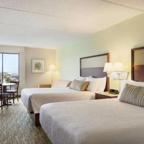 Surfside Beach Oceanfront Hotel, hotel en True Blue