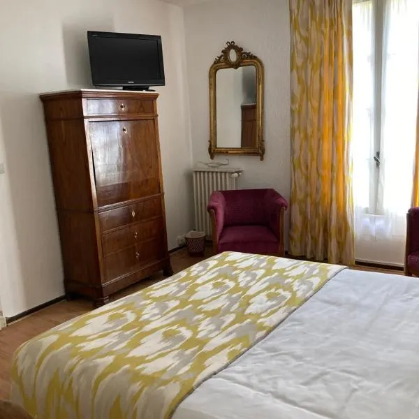 Le Grand Paris – hotel w mieście Digne-les-Bains
