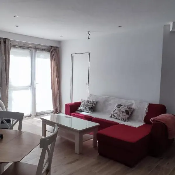 APART T27 2 DORM EDIF EUROPA Y APARCAMIENTO, hotell sihtkohas Sierra Nevada