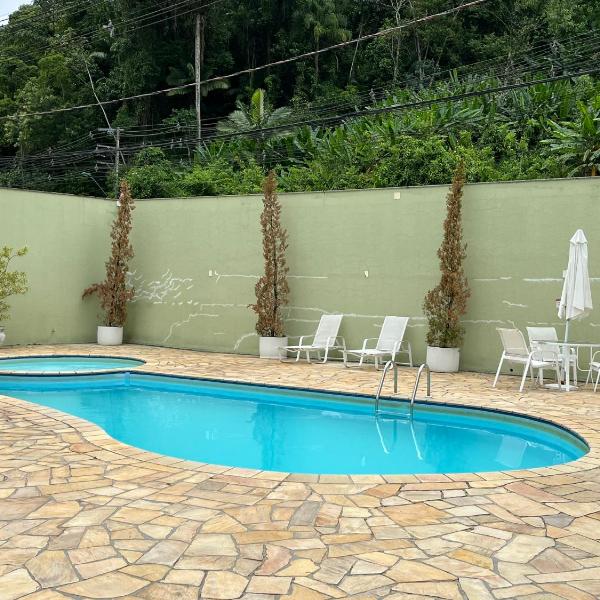 Suítes e quartos no Centro de Blumenau - Foto 4