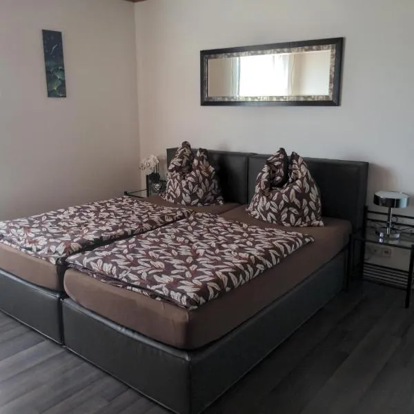 Ferienwohnung im Grünen I, hotel v destinaci Grebenstein