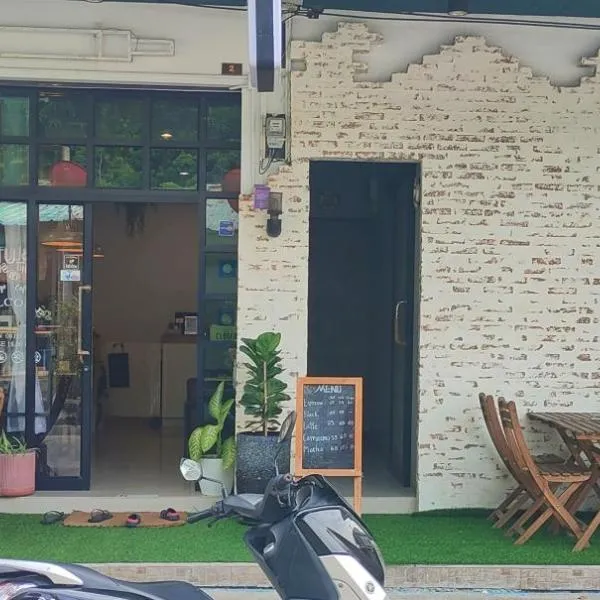 SAMED GRAY HOUSE, hotel v destinaci Ban Phe