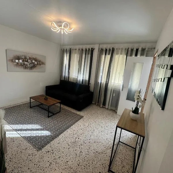 Appartement proche de la gare, hotelli kohteessa Alès