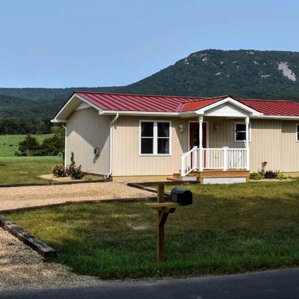 Holly Tree Retreat Located In Beautiful Luray, VA., hotel v destinaci Luray