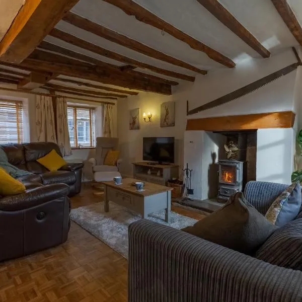 14th-century cosy 3-bed cottage Business stays, hotel a Bloxham