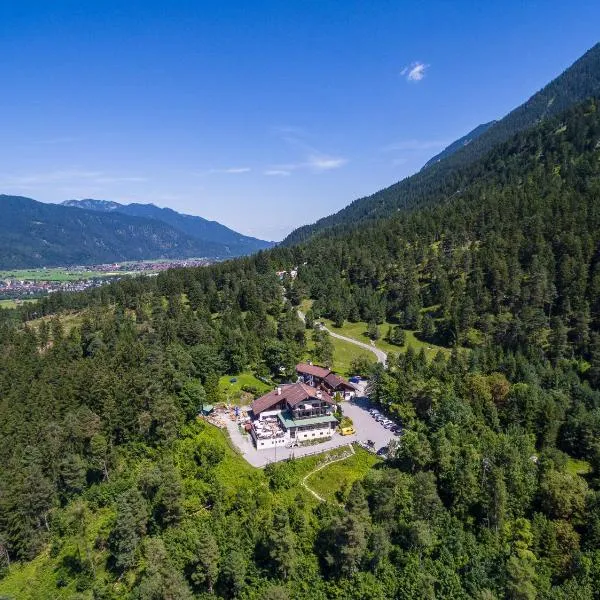 Landkomforthotel Panorama & Restaurant Bella Vista, hotel v destinaci Garmisch-Partenkirchen