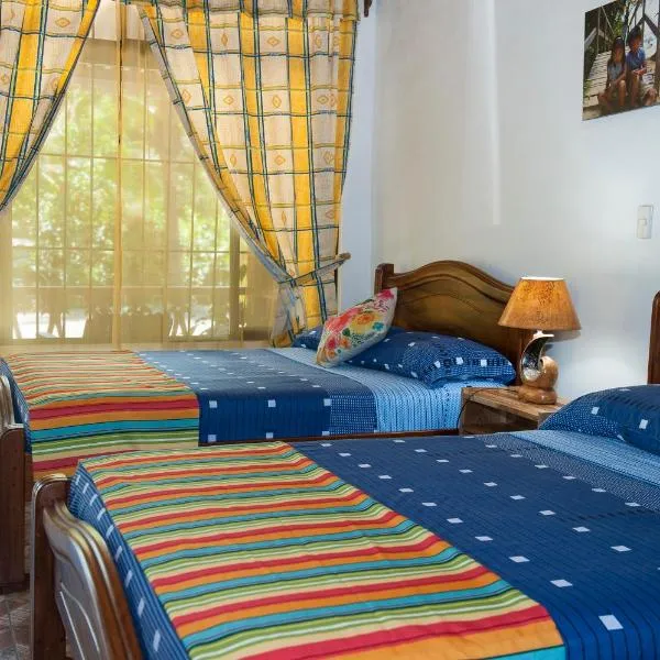 Hotel Sunshine Caribe โรงแรมในปวยร์โตบีเอโฮ