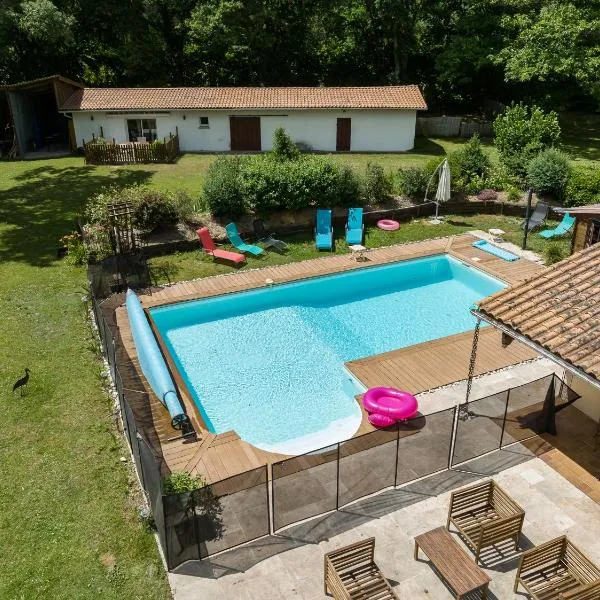 La chambre du Gaille, hotel v destinaci Captieux