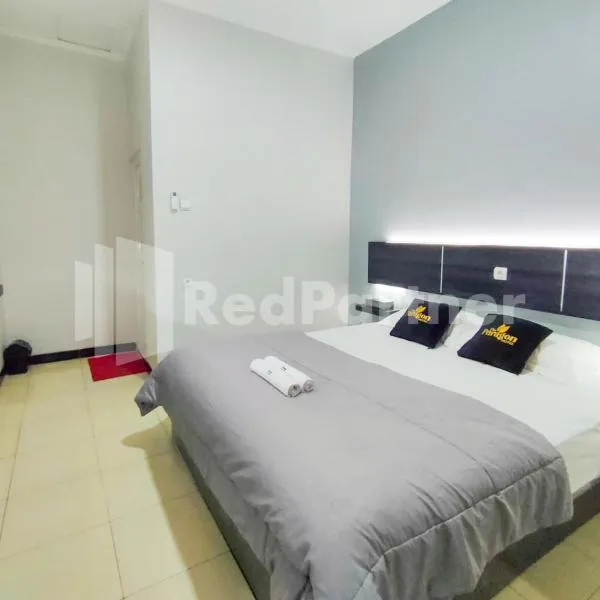 The Paragon Hotel Cilacap Redpartner, hotel in Cilacap