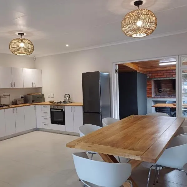 Rees Cottage, hotel in Yzerfontein